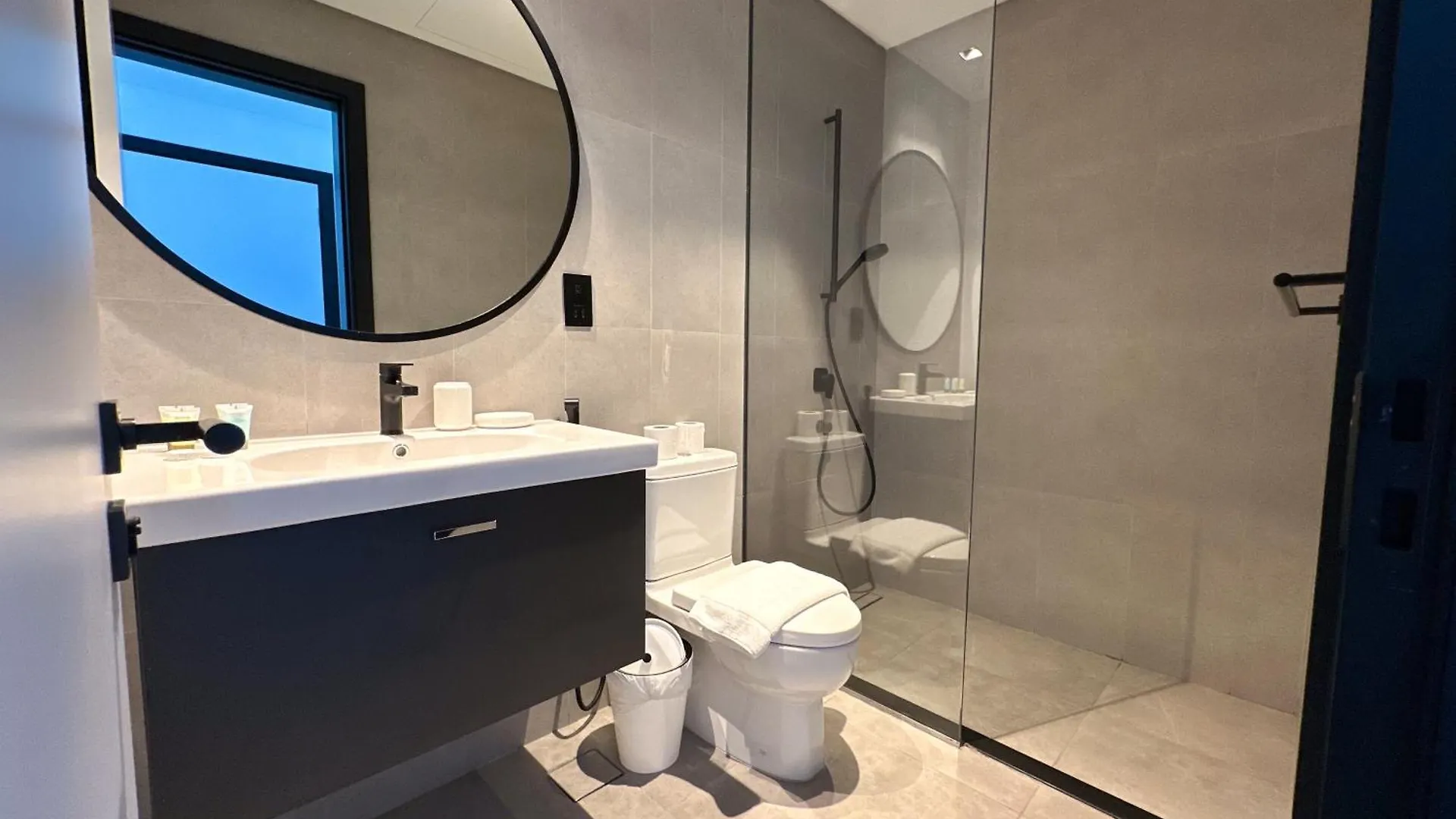 Luxury 1Br In 15 Northside Tower With Canal View 4Ab03 Dubai 0*,