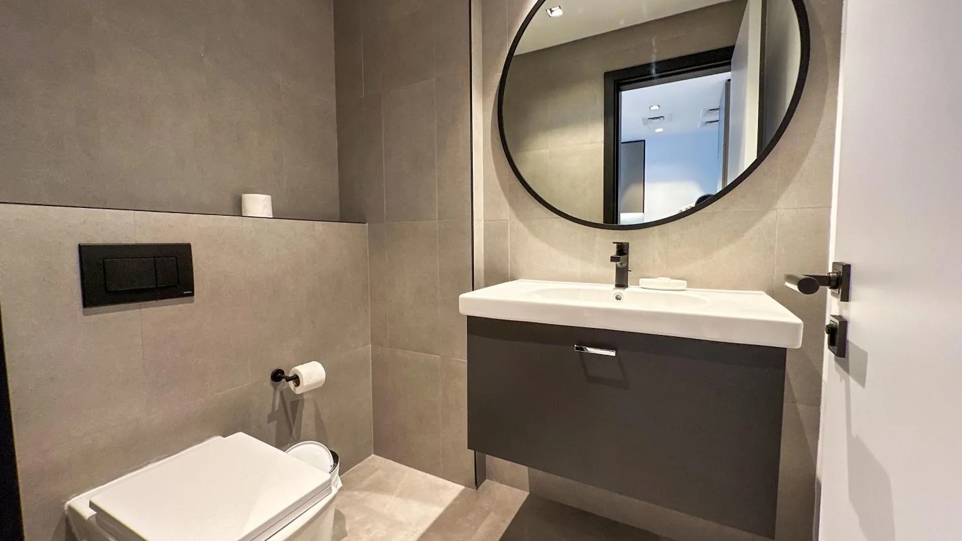 Luxury 1Br In 15 Northside Tower With Canal View 4Ab03 Dubai 0*,  United Arab Emirates